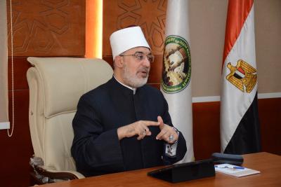 مفتي الجمهورية يحاضر أئمة باكستان في دورة المنظمة العالمية لخريجي الأزهر “تفكيك الفكر المتطرف” بالتعاون مع أكاديمية الأزهر للتدريب
